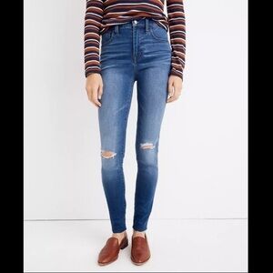 Madewell Roadtripper Jeans: Knee-Rip Edition SZ 26